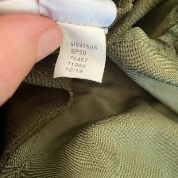 Ann Taylor Cargo Pants Size 12 Army Green Ankle Length Cuffed Elastic Waist - Picture 5 of 9